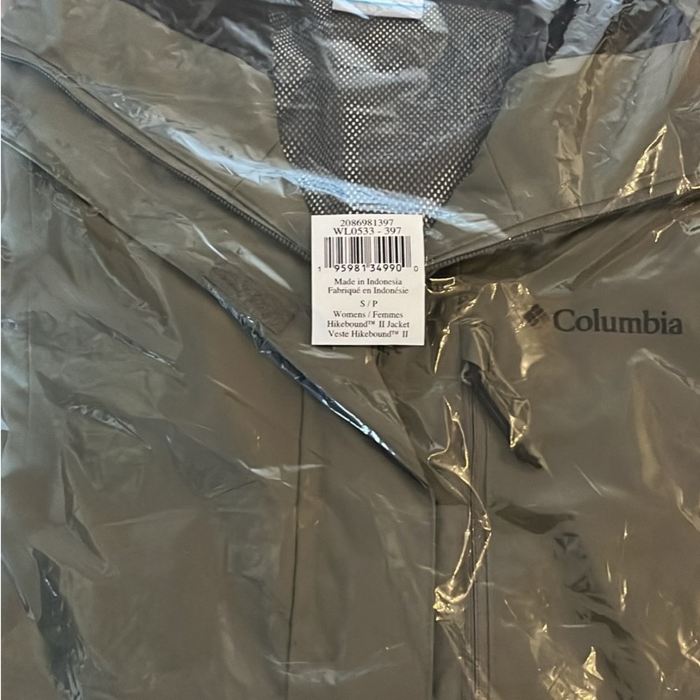 Columbia Women’s Hikebound Jacket/ Rain Resistant